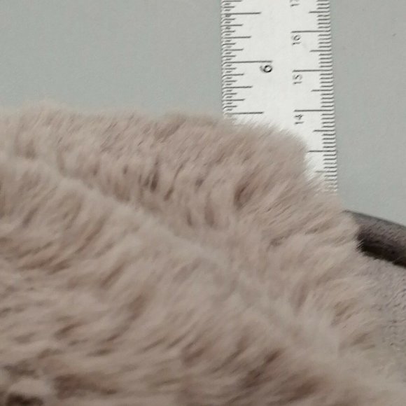 Snugleaves Womens Flat Heel Slide Slipper Cushioned Grey‎ Faux Fur Sz Med 7-8 - Picture 6 of 9
